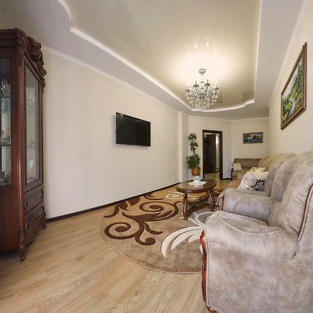 Luxury Apartament 2 Truskavets Dış mekan fotoğraf