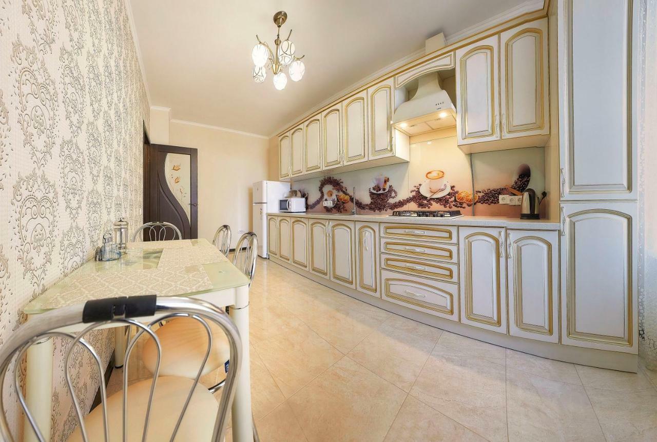 Luxury Apartament 2 Truskavets Dış mekan fotoğraf